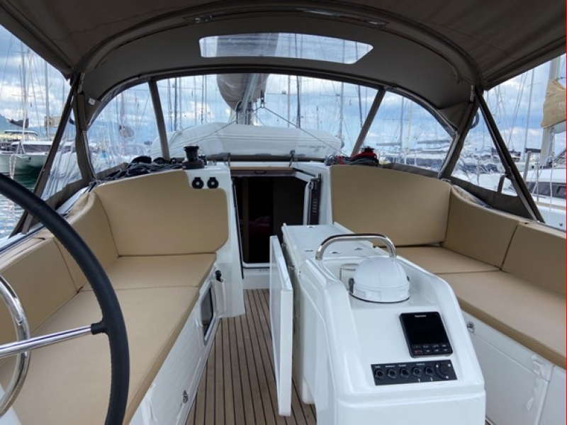 Charteryacht Sun Odyssey 410 Bonjour from Trend Travel Yachting 5